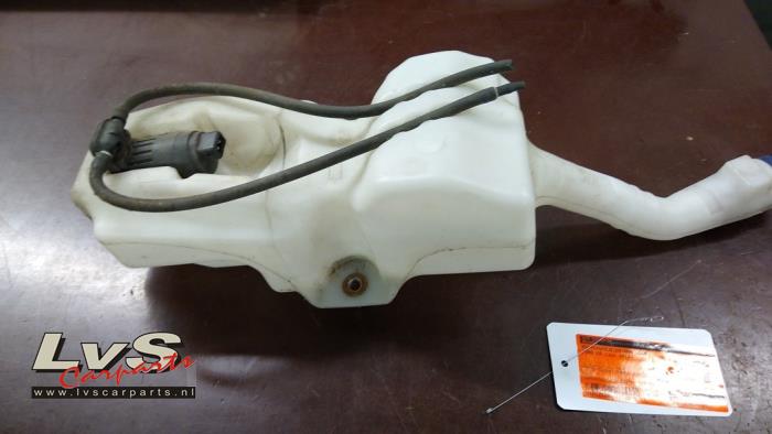 Ford KA Front windscreen washer reservoir