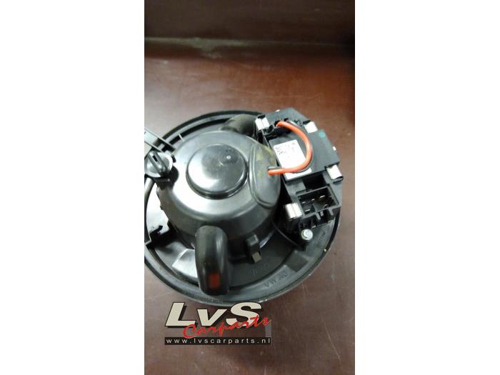 Volkswagen Golf Moteur de ventilation chauffage