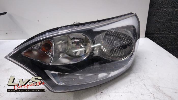Kia Rio Phare gauche