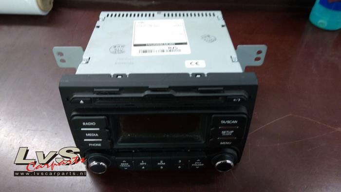 Kia Rio Radio CD player
