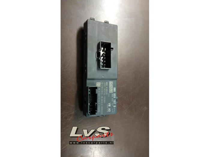 Audi Q5 Module tailgate motor