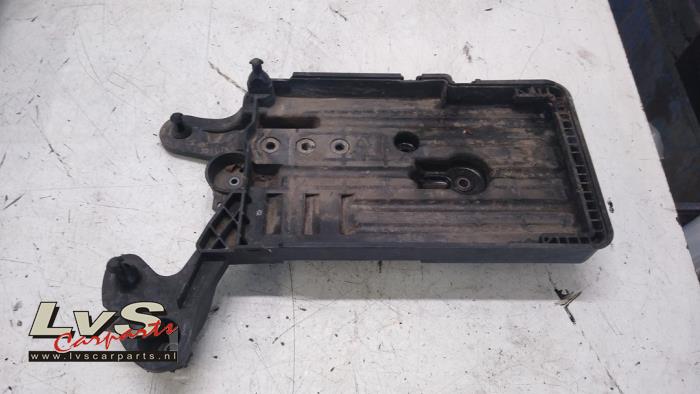 Seat Leon Battery box