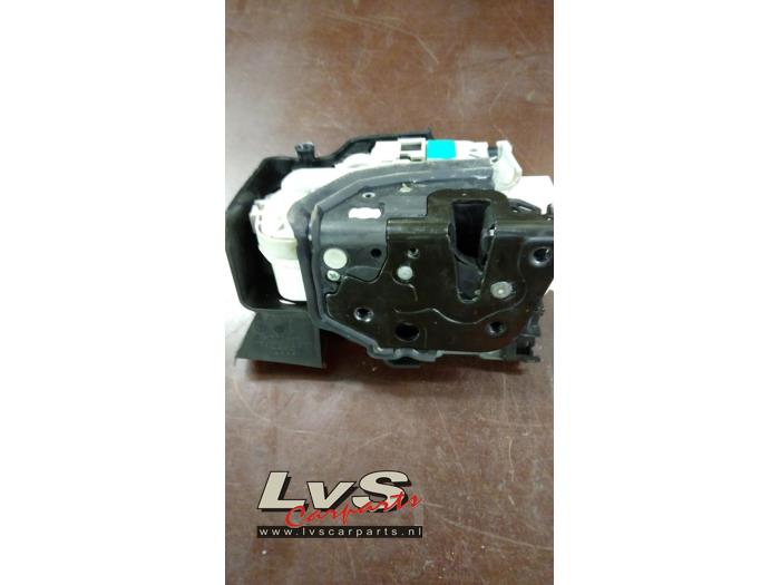 Audi Q5 Serrure portière mécanique 4portes avant gauche