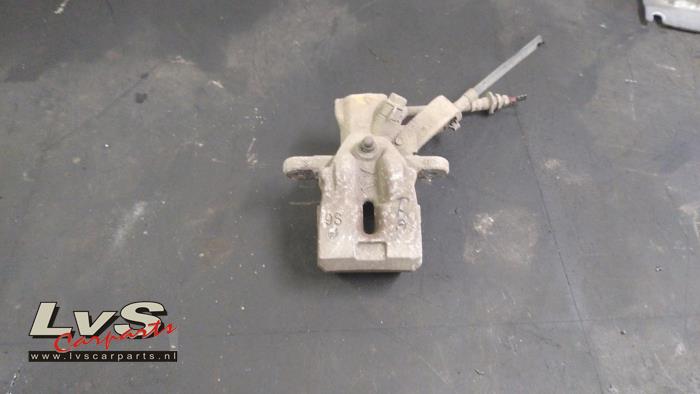 Suzuki SX-4 Remklauw (Tang) rechts-achter