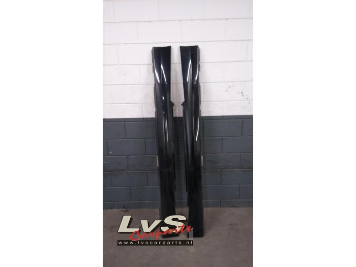 BMW 1-Serie Sideskirt left+right