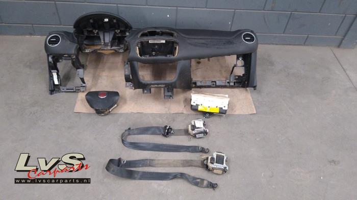 Fiat Punto Airbag set + dashboard