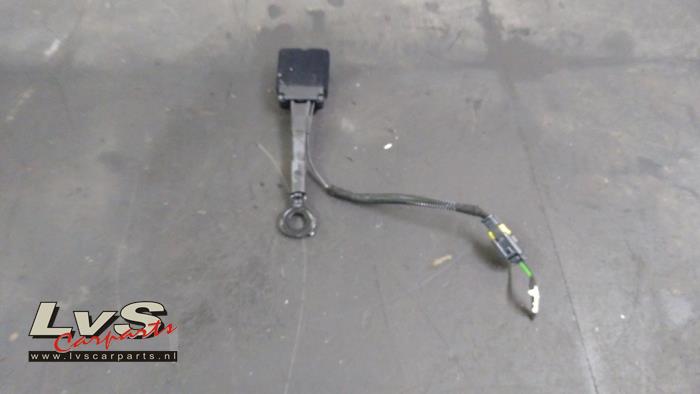 Opel Corsa Front seatbelt buckle, left