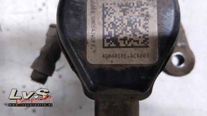 Remklauw (Tang) rechts-achter van een Audi A6 Avant (C7) 2.0 TDI 16V 2017