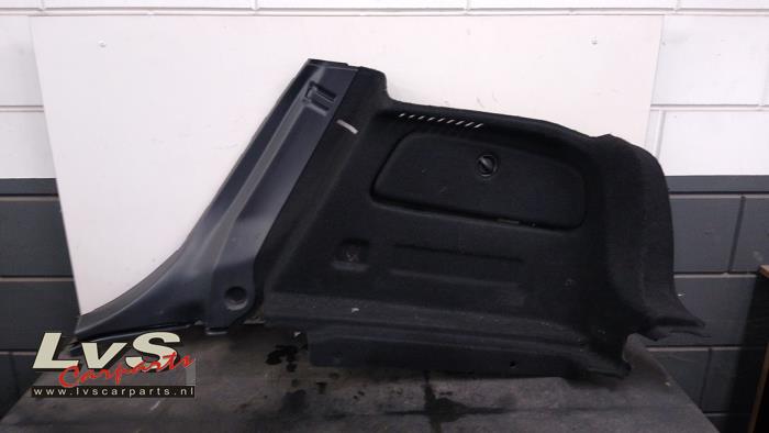 Mercedes A-Klasse Revêtement coffre droit