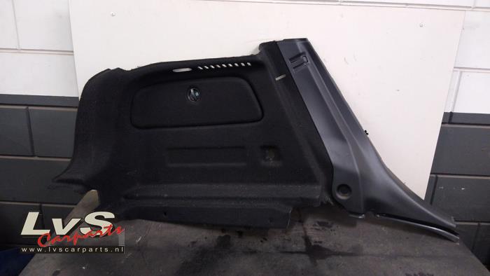 Mercedes A-Klasse Revêtement coffre gauche