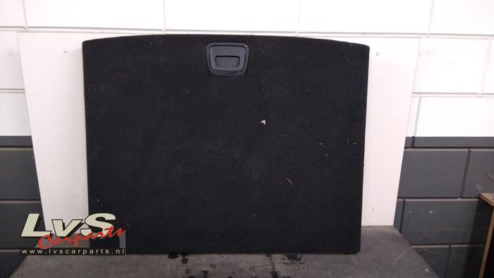 Mercedes A-Klasse Plaque sol coffre