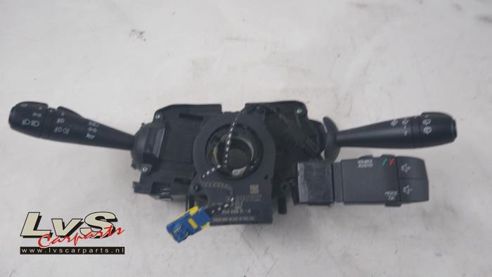 Dacia Sandero Steering column stalk