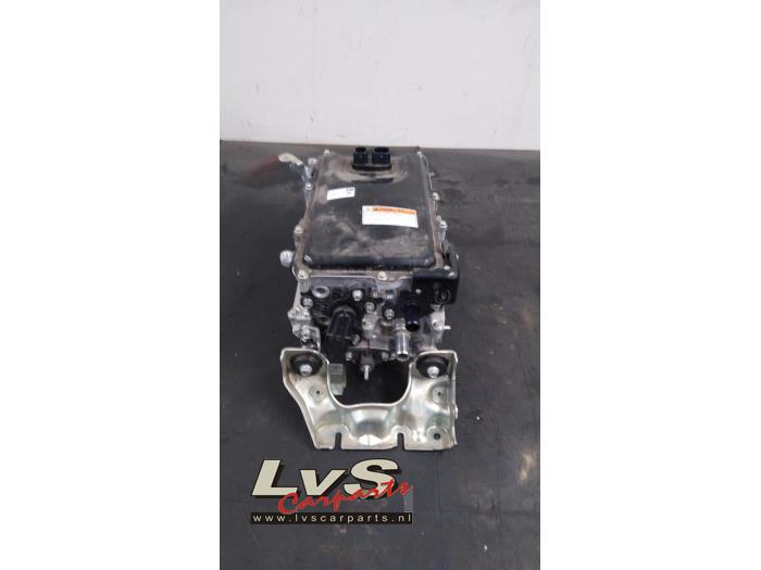 Toyota C-HR Inverter