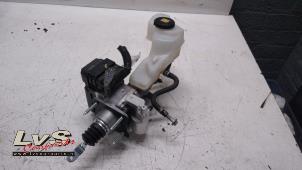 Używane Glówny cylinder hamulcowy Toyota C-HR (X1,X5) 1.8 16V Hybrid Cena € 225,00 Procedura marży oferowane przez LvS Carparts