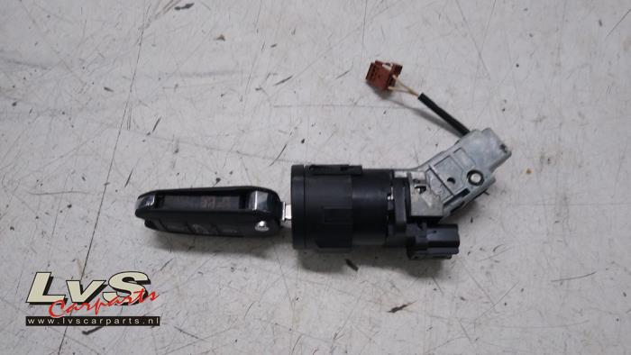 Opel Combo Kontaktslot+Sleutel