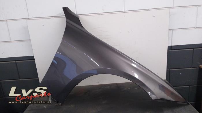BMW 3-Serie Front wing, right