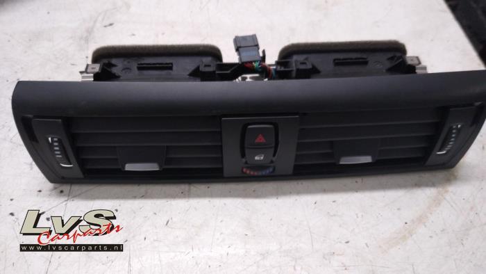 BMW 1-Serie Luftgitter Armaturenbrett