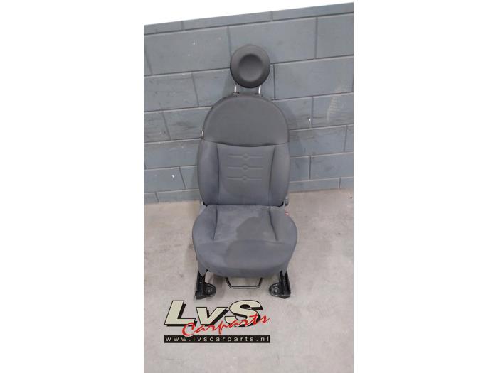 Fiat 500 Siège droit