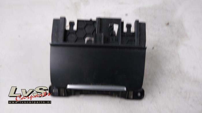 Audi A4 Cendrier avant