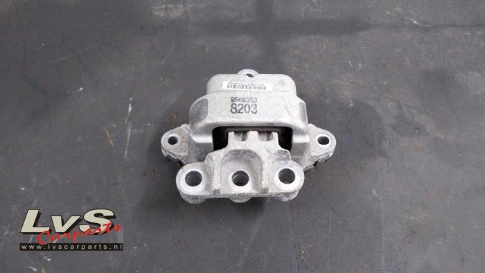 Opel Mokka Engine mount