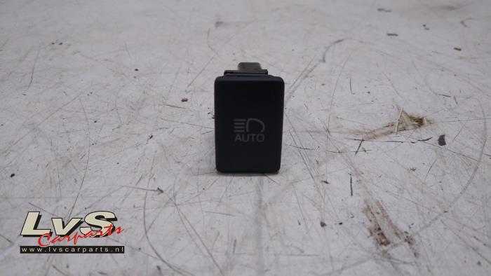 Toyota C-HR Commutateur lumière