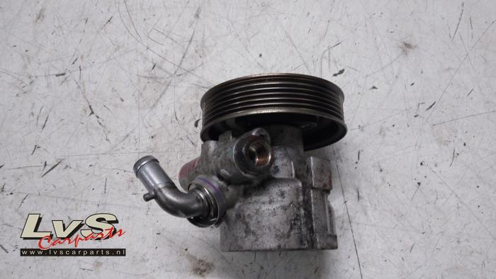 Opel Combo Power steering pump