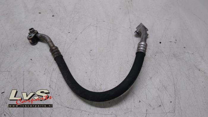 Volkswagen Polo Air conditioning line