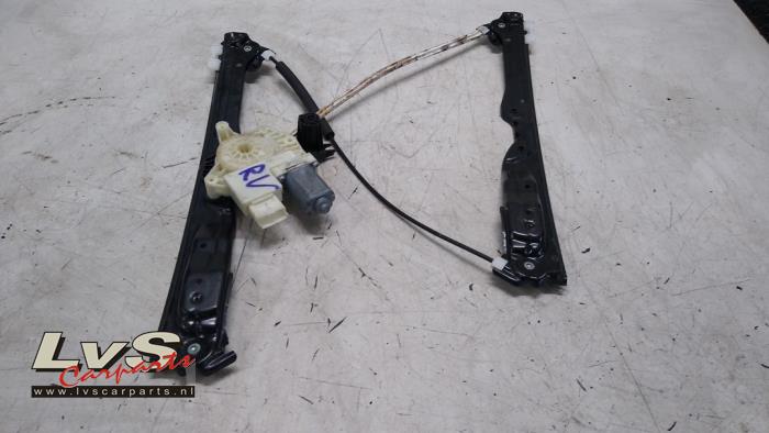 Peugeot 308 Mécanique vitre 4portes avant droite