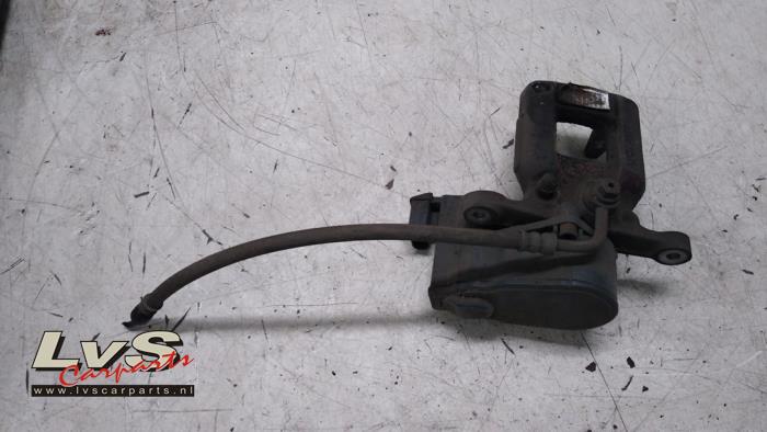 Peugeot 308 Etrier de frein (pince) arrière droit