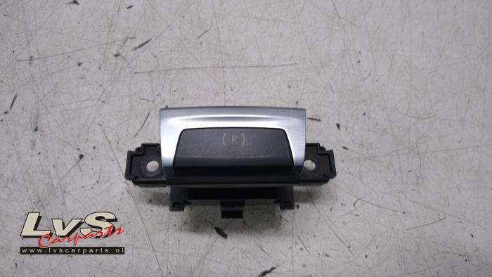 Peugeot 308 Parking brake switch
