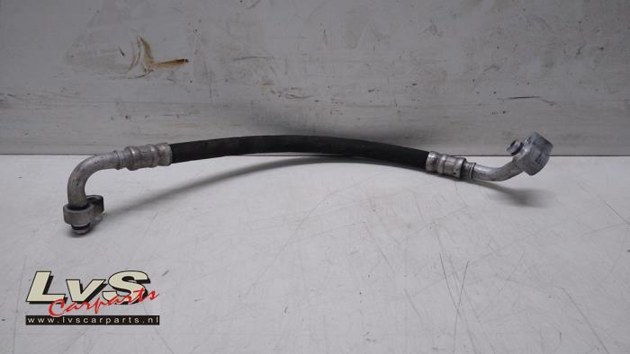 Volkswagen Polo Air conditioning line