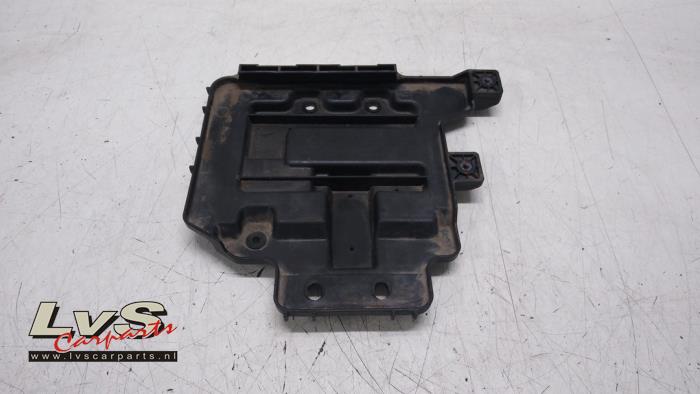 Kia Soul Battery box