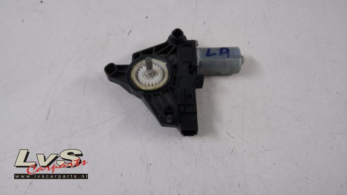Volvo V40 Door window motor