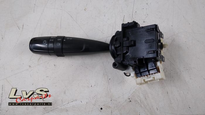 Suzuki Celerio Indicator switch