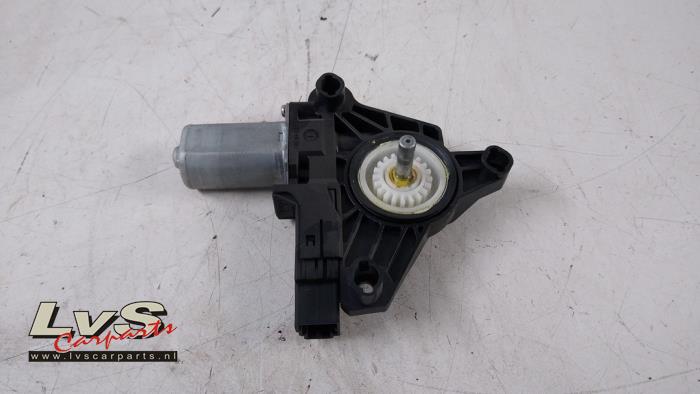 Volvo V40 Door window motor