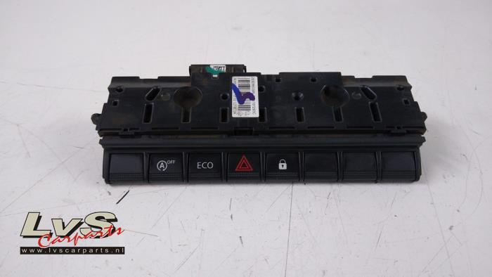 Renault Captur Panic lighting switch