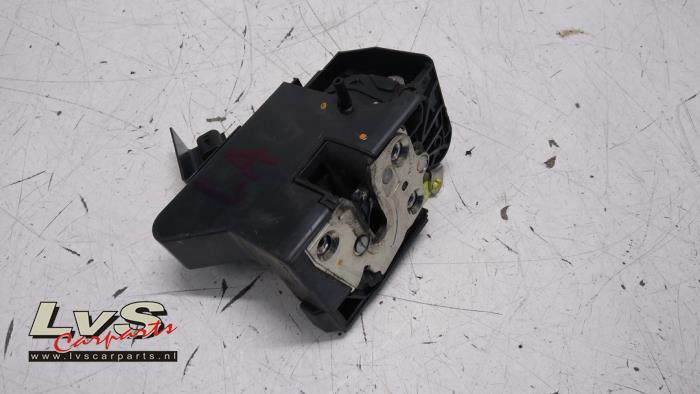 Dacia Logan Deurslot Mechaniek 4Deurs links-achter