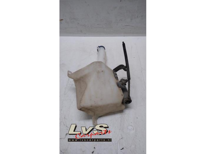 Ford Ranger Front windscreen washer reservoir