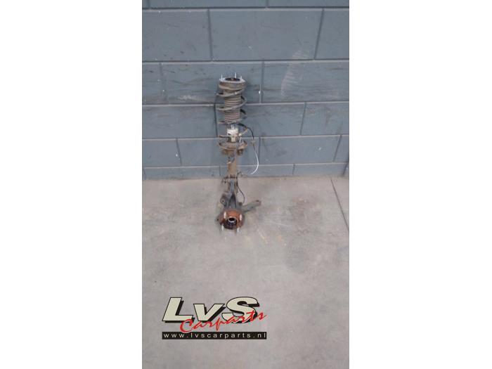 Ford Fiesta Stoßdämpferstrebe links vorne