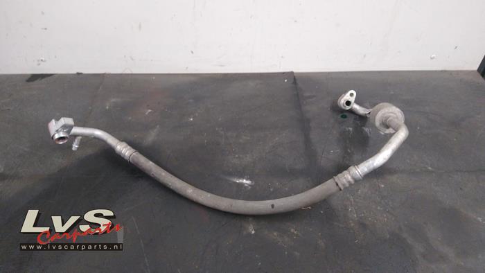 Ford Fiesta Air conditioning line