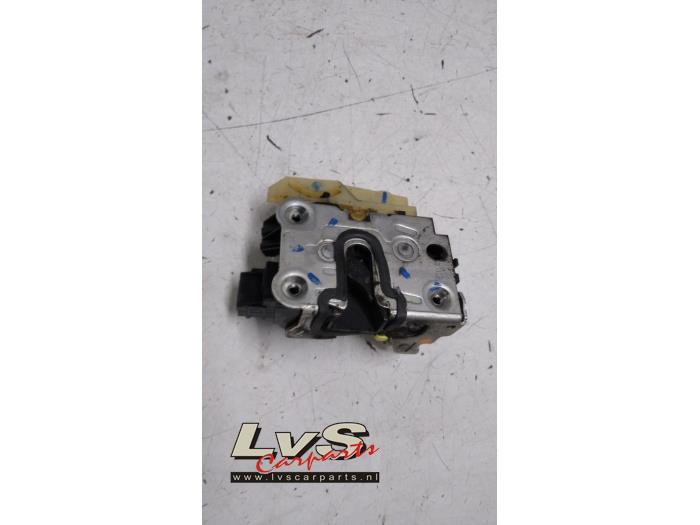 Dacia Dokker Deurslot Mechaniek 2Deurs links