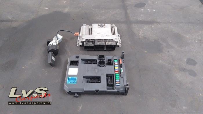 Citroen C3 Picasso Steuergerät Motormanagement
