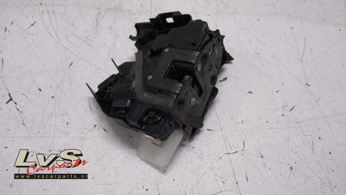 Renault Megane Deurslot Mechaniek 4Deurs links-voor