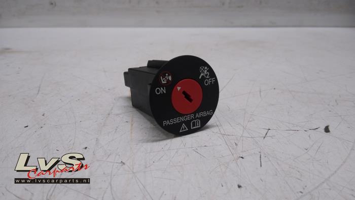 Suzuki Celerio Airbag Slot