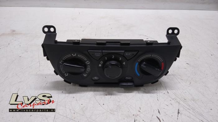 Suzuki Celerio Kachel Bedieningspaneel