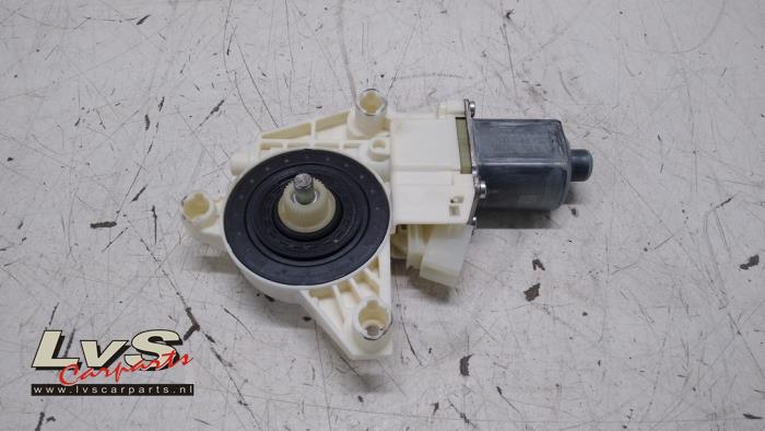 Mercedes E-Klasse Moteur de vitre portière