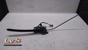 Używane Silnik oslony bagaznika lewy Mercedes E Estate (S212) E-220 CDI 16V BlueEfficiency,BlueTEC Cena € 23,50 Procedura marży oferowane przez LvS Carparts