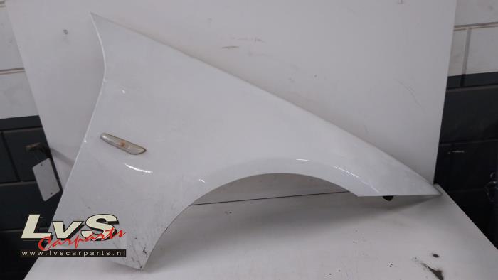 BMW 3-Serie Front wing, right