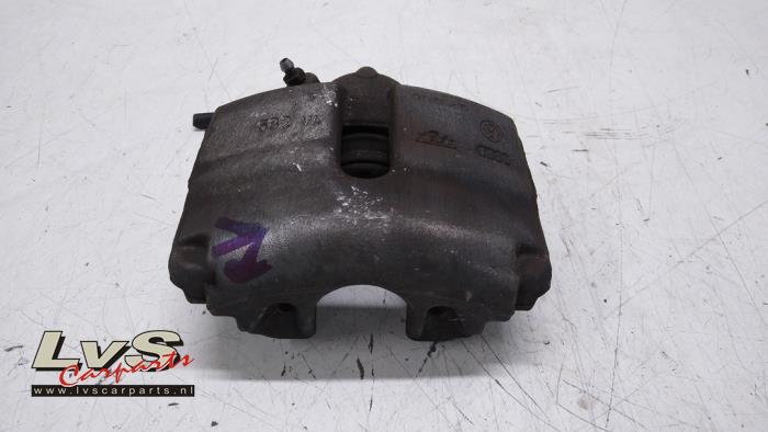 Volkswagen Polo Remklauw (Tang) rechts-voor