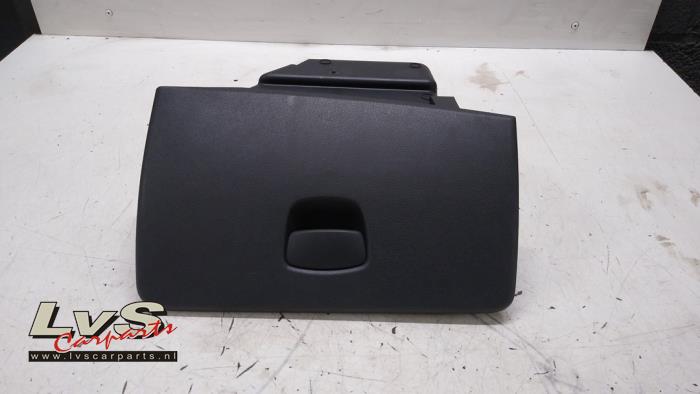 Dacia Dokker Handschuhfach